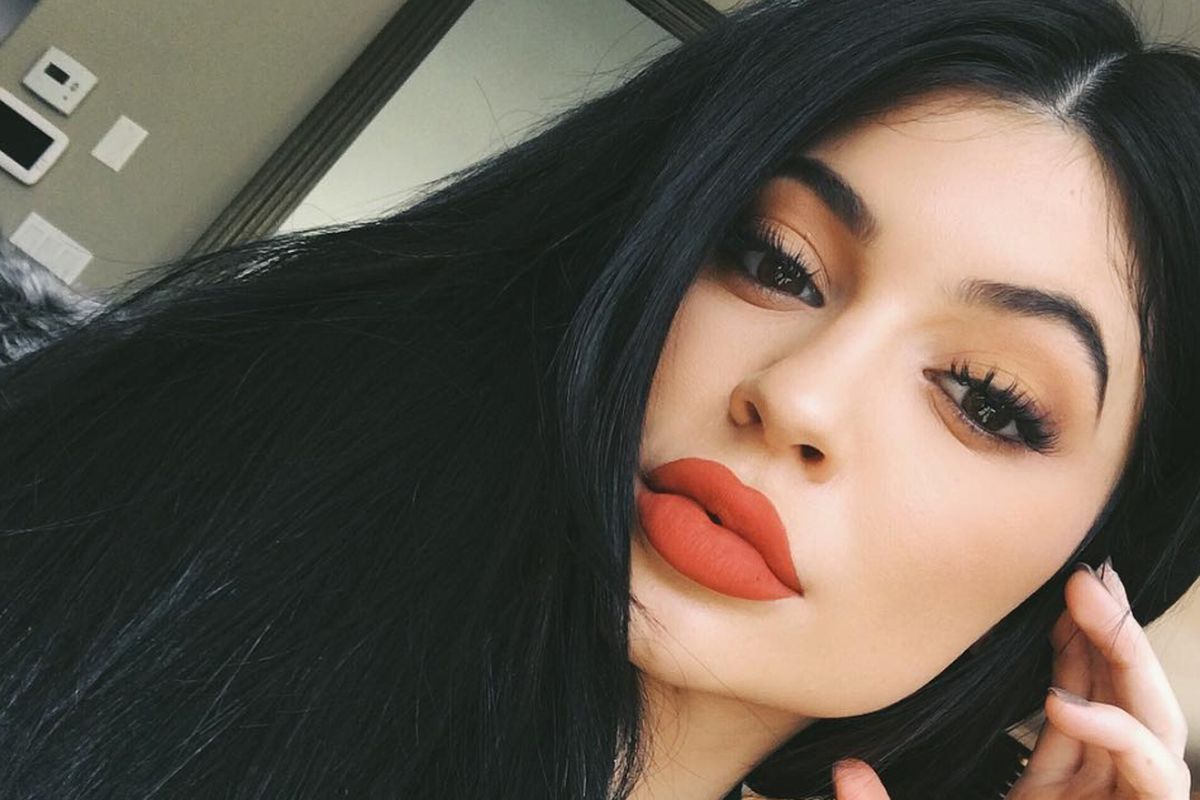 Kylie Jenner sexprime enfin sur la véritable identité du père de sa fille