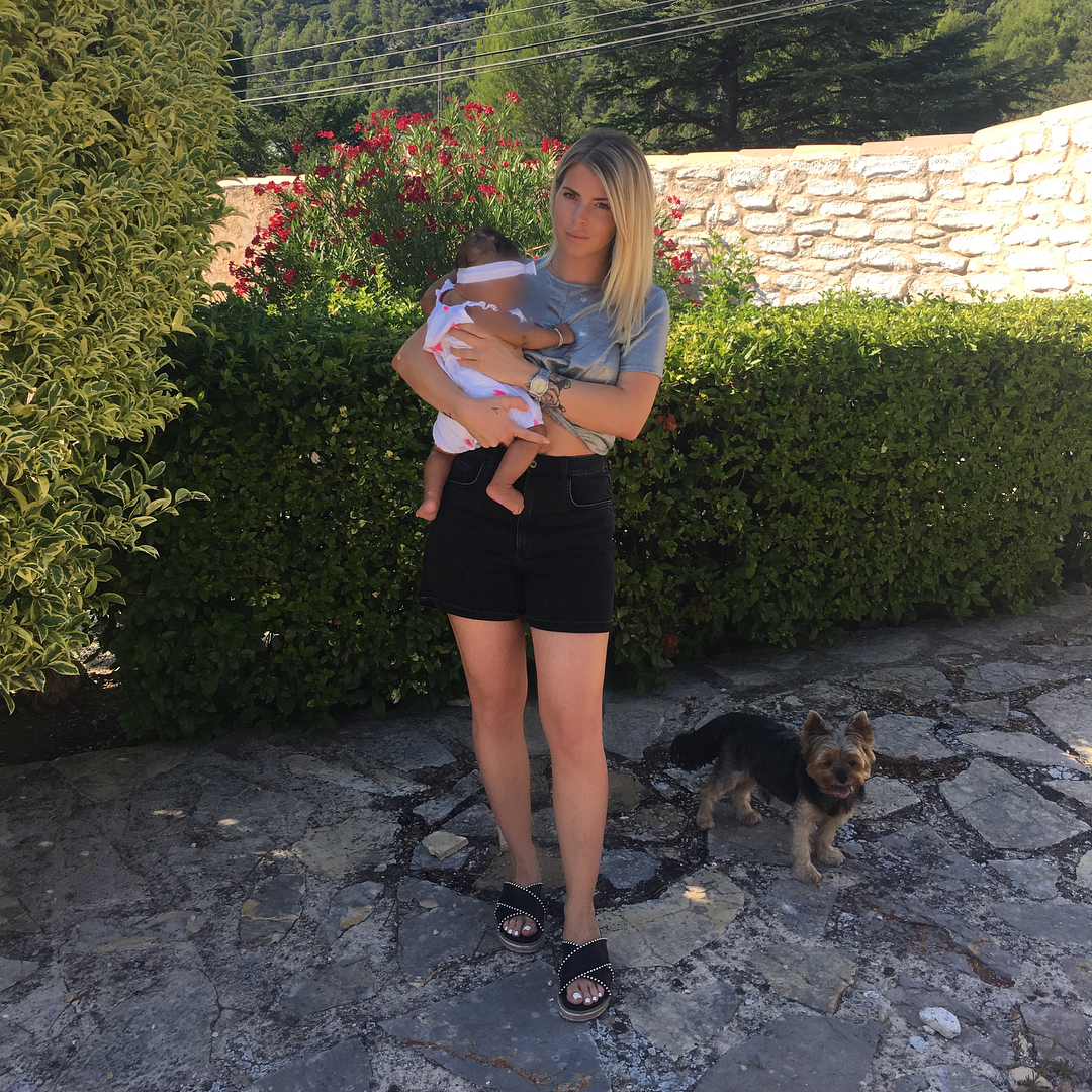 Emilie Fiorelli Poste Un Tendre Clich Avec Sa Fille