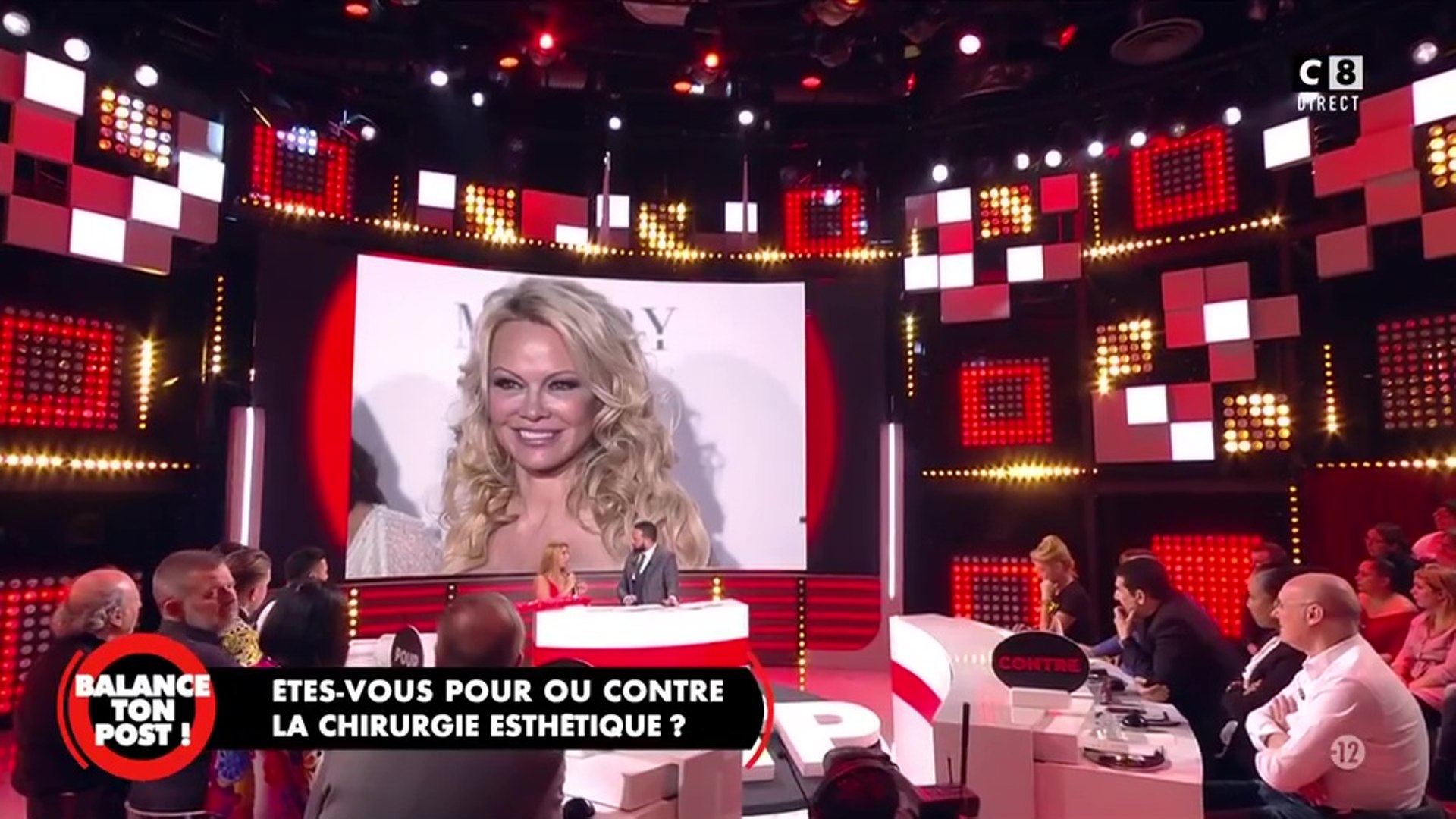 Quand Le Sosie De Pamela Anderson Se Balade Nue Sur Le Plateau De Cyril Hanouna