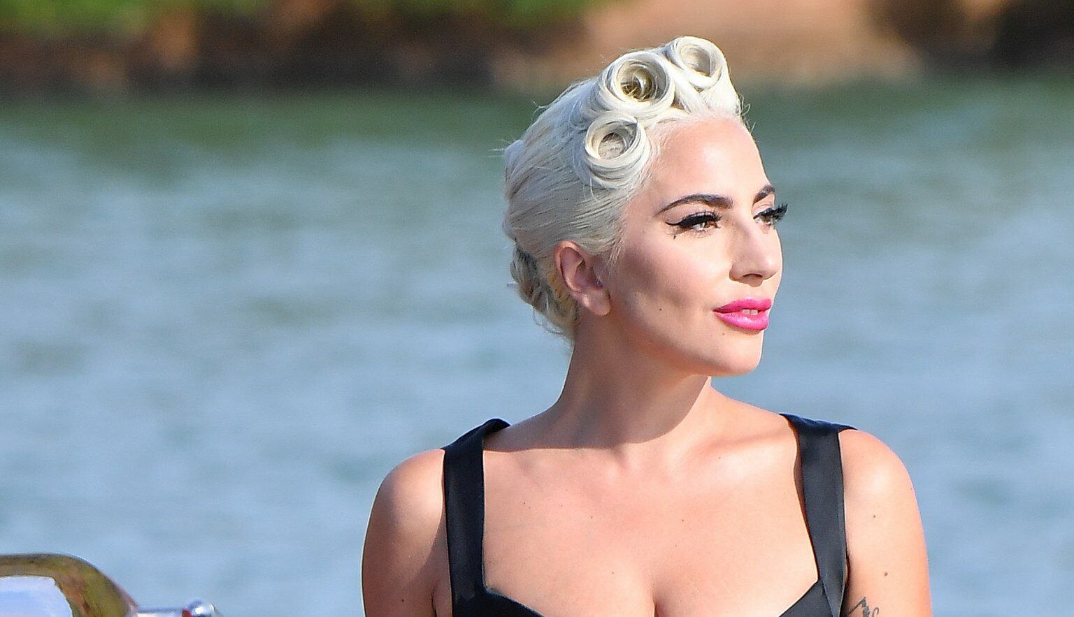 Lady Gaga en couple avec un célèbre comédien