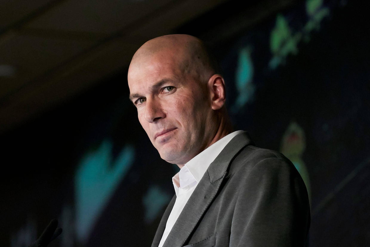 Zinedine Zidane Son Mouvant Hommage Son Fr Re D C D