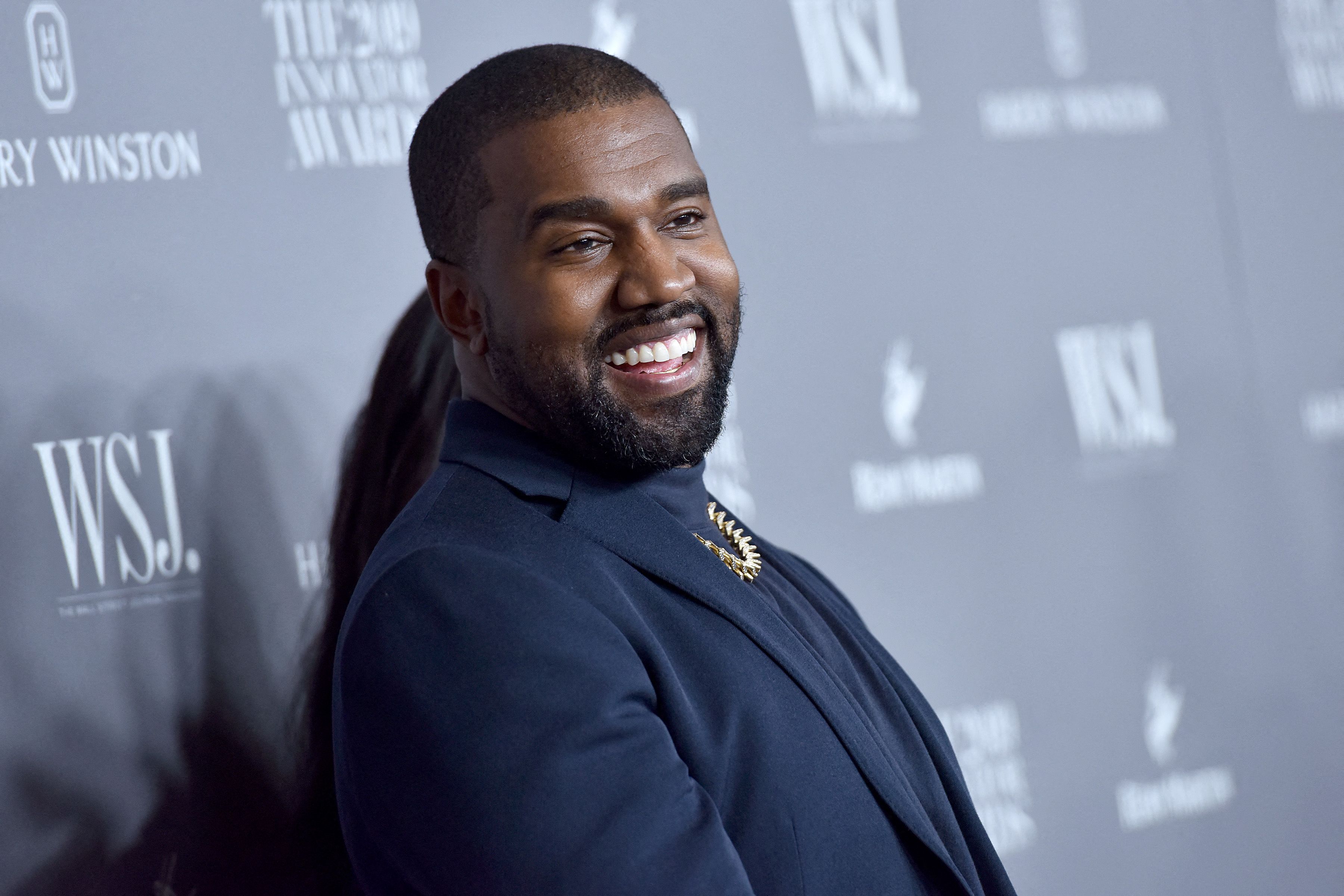 Kanye West Officiellement Milliardaire Le Rappeur S Est Fait Un Joli