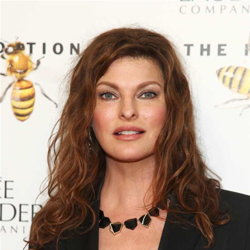 Linda Evangelista défigurée L ancien top model préfère se cloîtrer