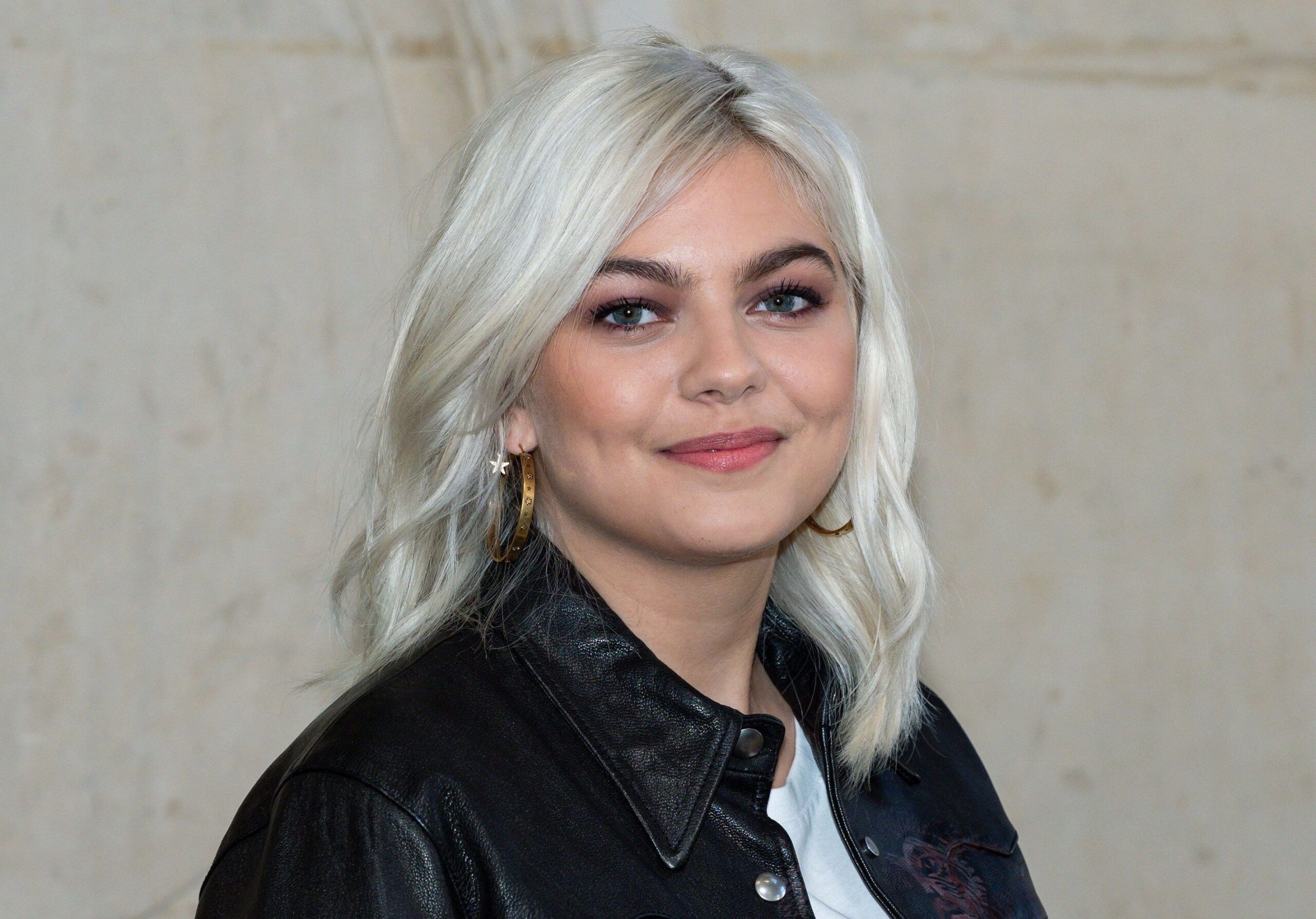 Louane fait de touchantes confidences sur sa sœur Louise Elle m a