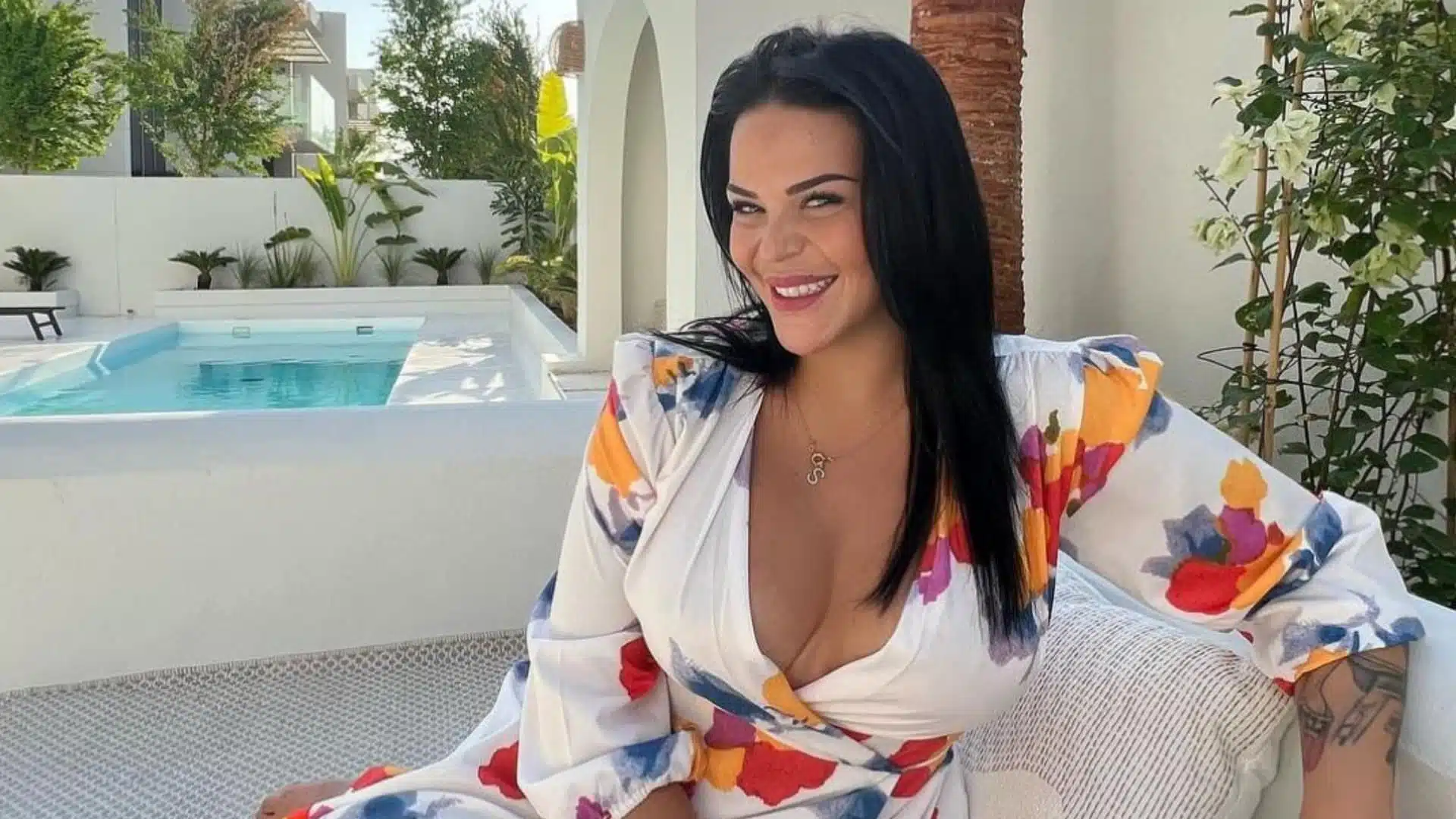 Sarah Fraisou Amoureuse Lancienne Candidate Des Anges En Couple Avec