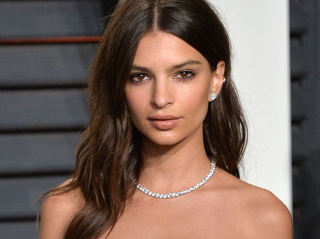 Emily Ratajkowski entièrement nue sur Instagram : Le mannequin fait