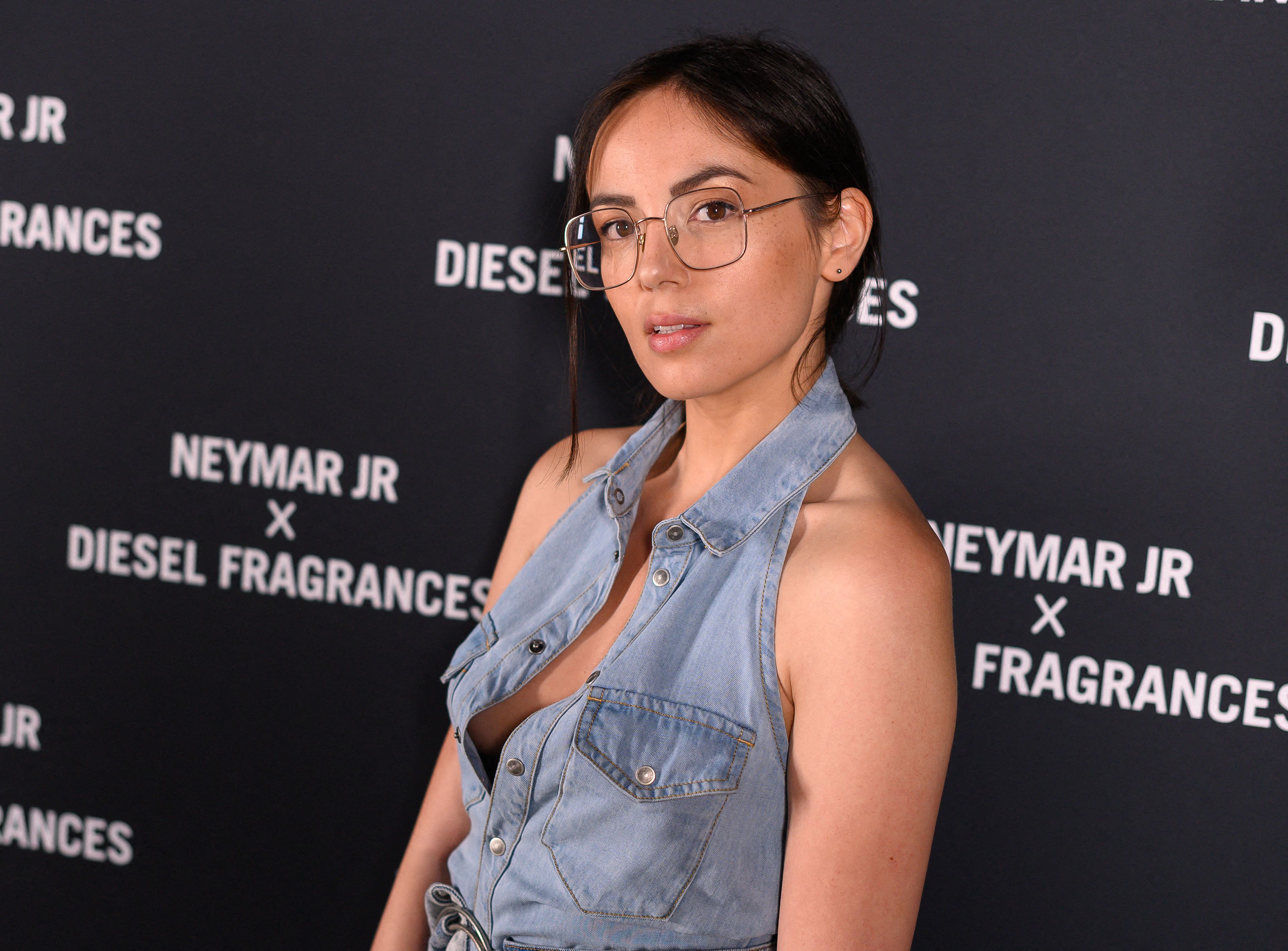 Agathe Auproux sexy et topless pour fêter la rentrée de TPMP