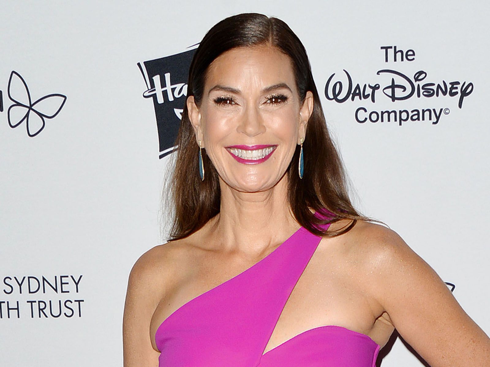 Teri Hatcher plus épanouie que jamais à 55 ans, elle dévoile son corps de  rêve