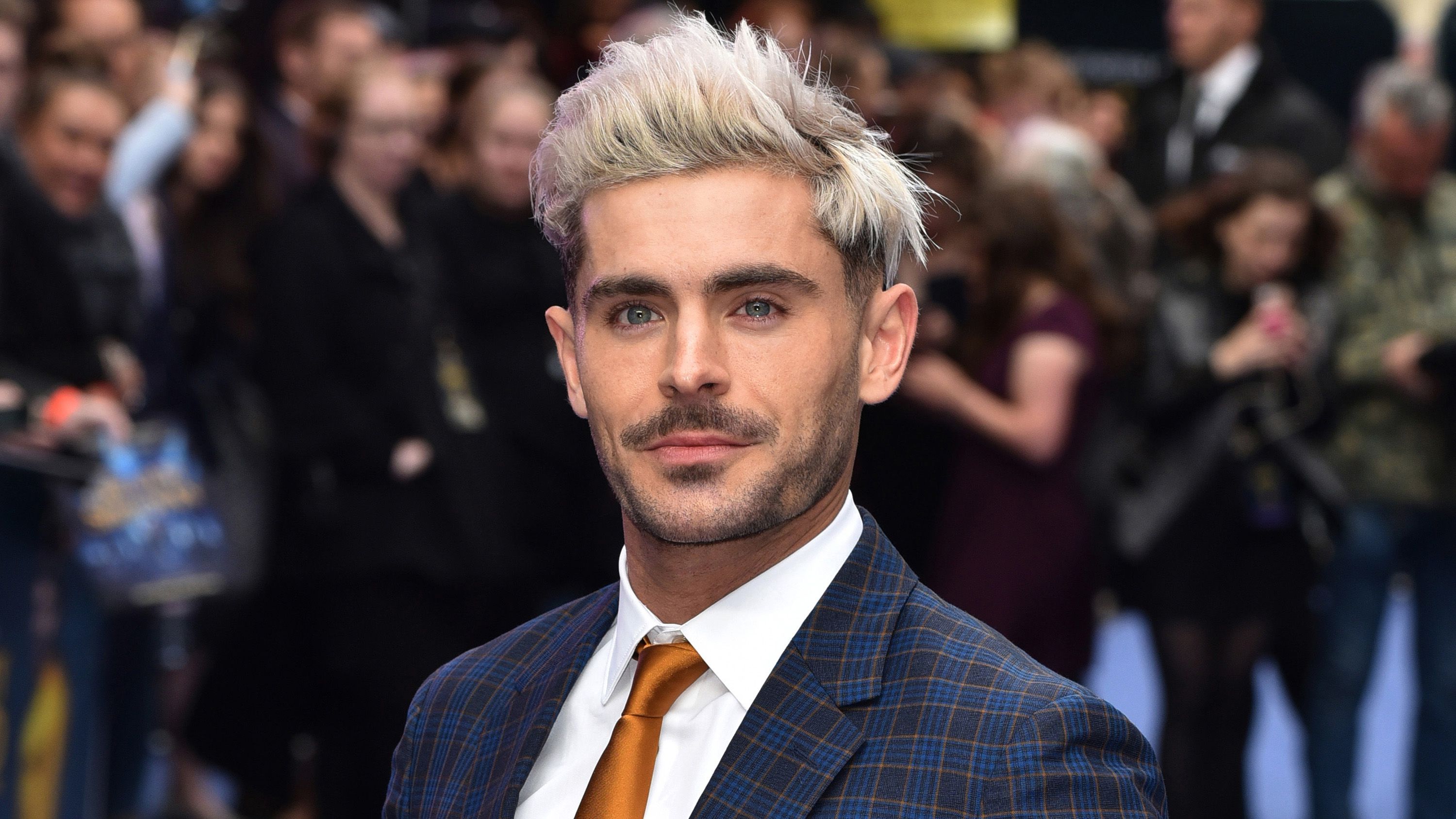 Zac Efron méconnaissable : Son nouveau look affole la Toile