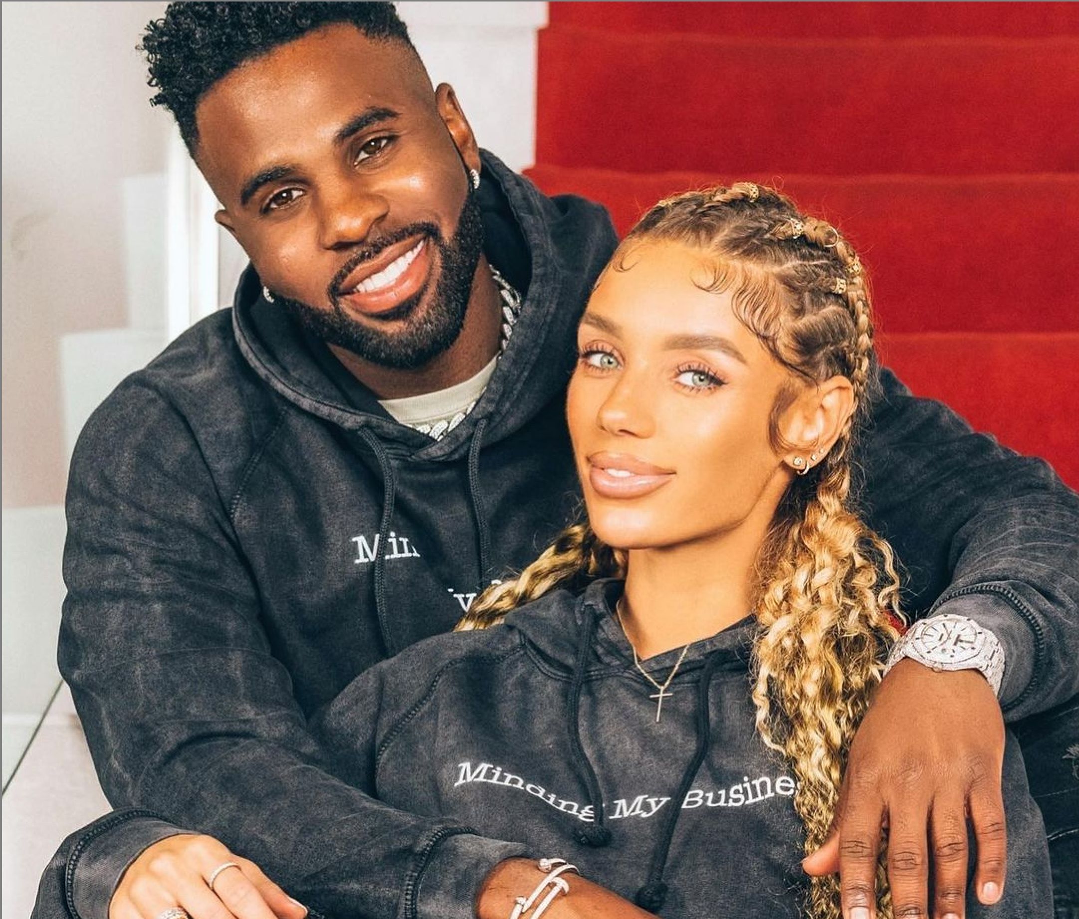 Jason Derulo Bientôt Papa Il Prend La Pose Avec Sa Compagne Jena