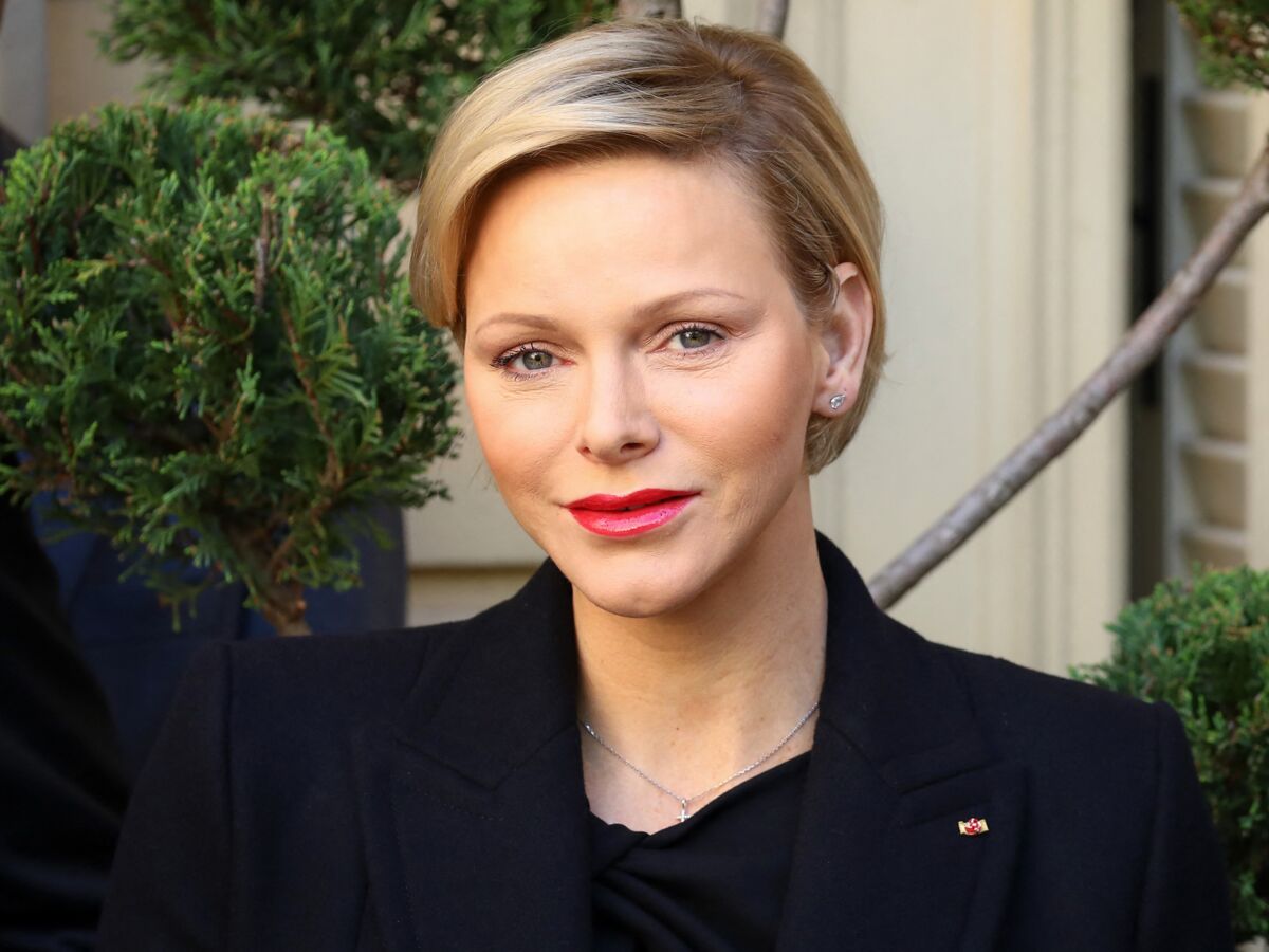 Princesse Charlène De Monaco Chirurgie Esthétique Charlène de Monaco : Une opération esthétique ratée à l'origine de son  départ en Afrique du Sud ?