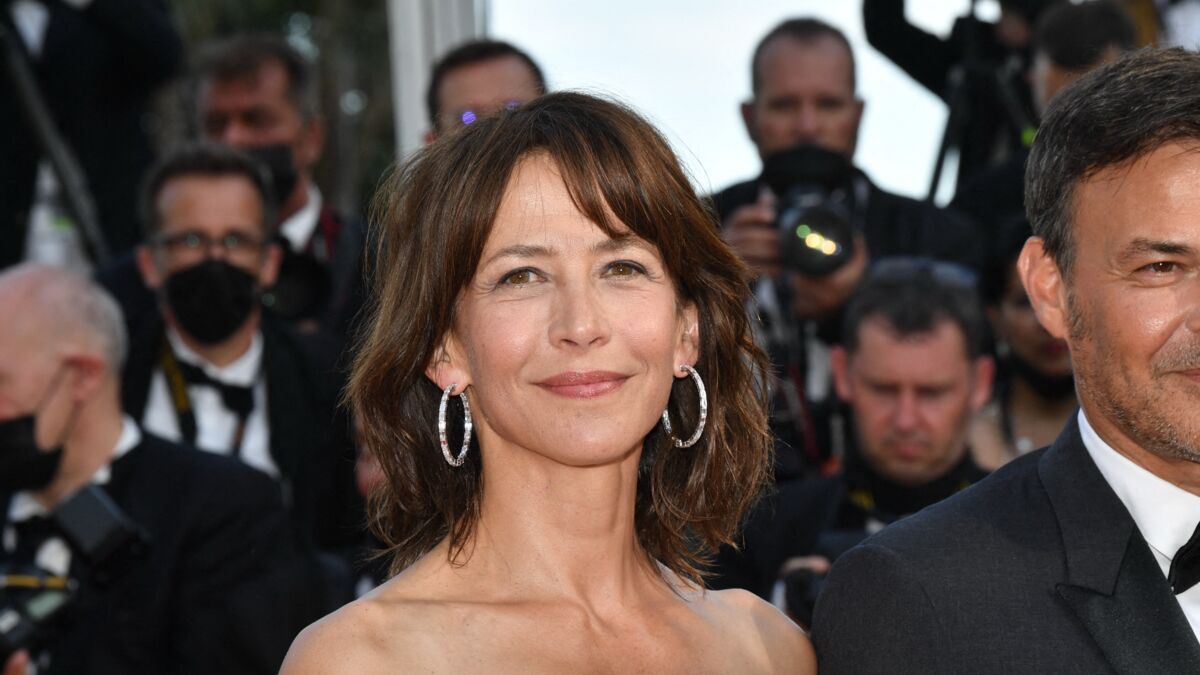 Sophie Marceau Seins Nus En Une Du Magazine Elle Plus Je Vieillis Sophie Marceau Seins Nus En Une Du Magazine Elle Plus Je Vieillis