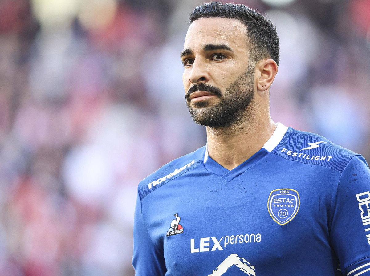 Adil Rami séparé de Léna Guillou : le footballeur se confie sur sa vie ...