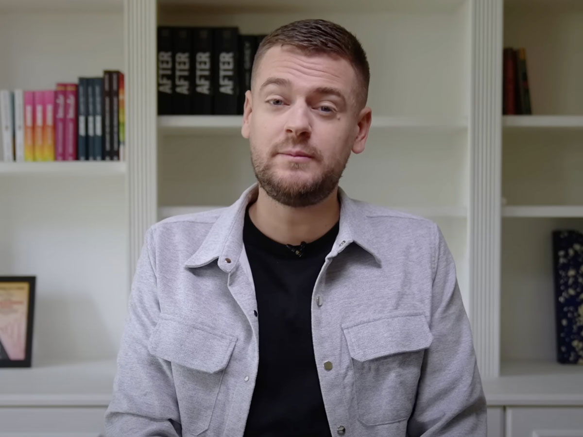 Jeremstar insulté par un serveur après son passage dans un restaurant