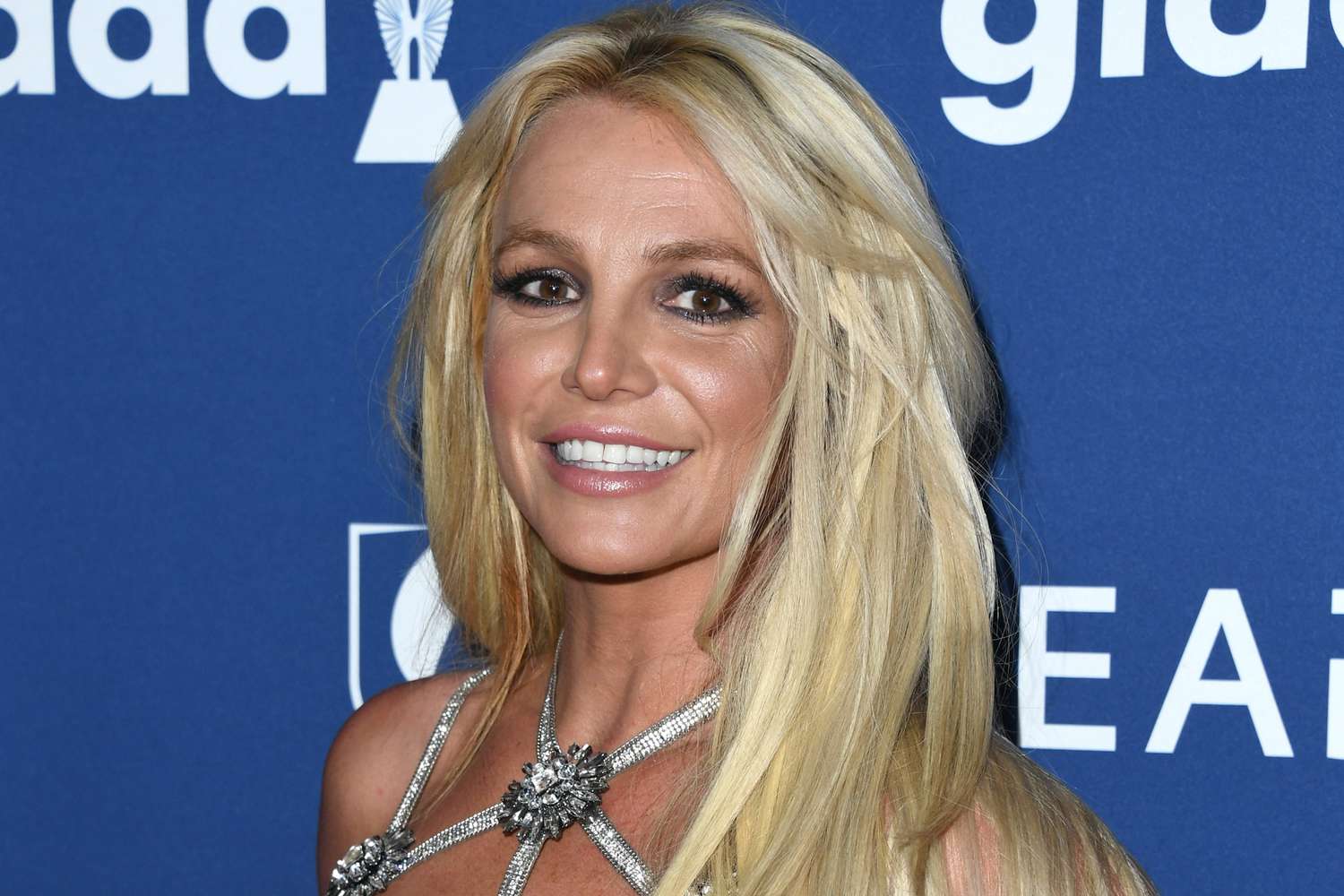 The Woman in Me: Britney Spears’ Revealing Memoirs Break Celebrity Bestseller Record