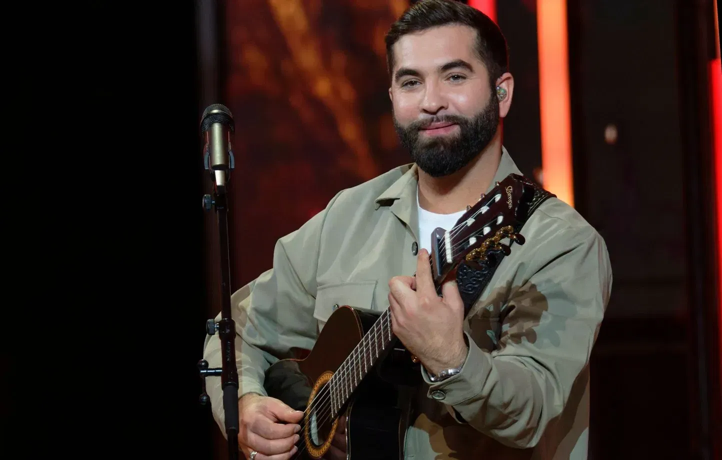 Kendji Girac amateur d'armes à feu ? "Ce loisir de pratiquer le tir..."