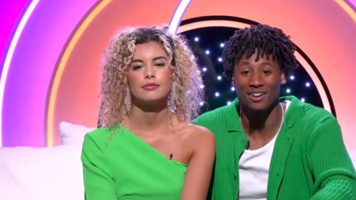 Secret Story Alexis évoque ses sentiments pour Zoé… "Je ne veux pas la brusquer"