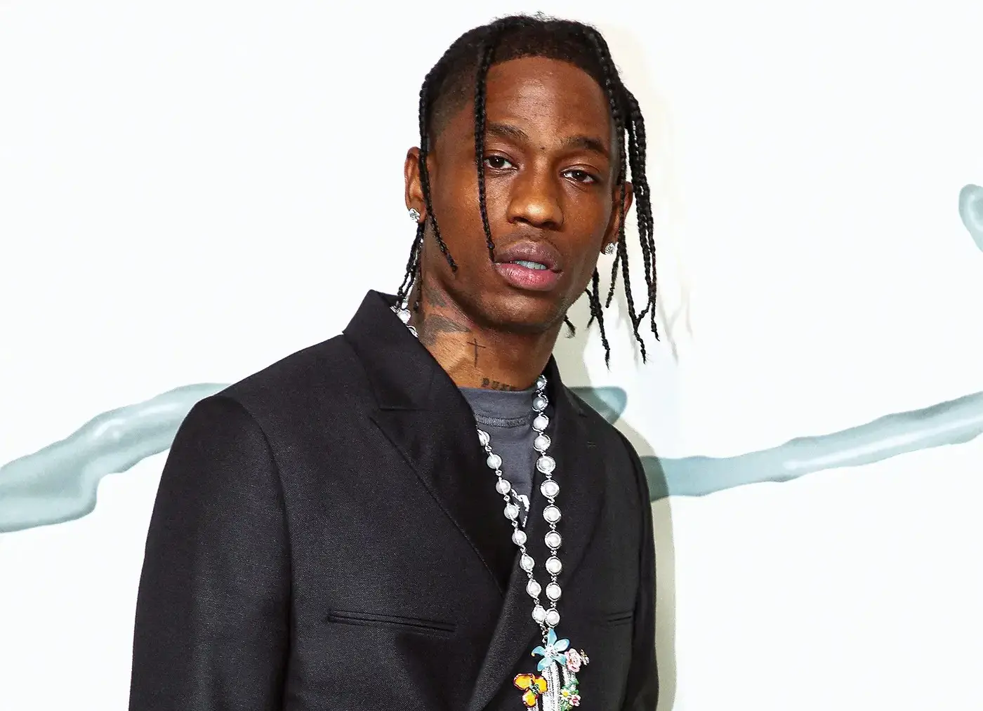 Travis Scott Arrêté Ivre à Paris Après Une Altercation Violente à L