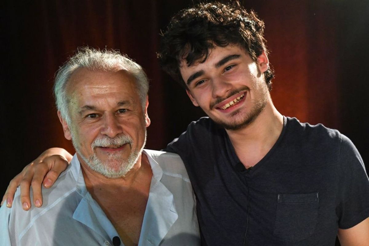 Francis Perrin fait des confidences bouleversantes sur son fils autiste ...