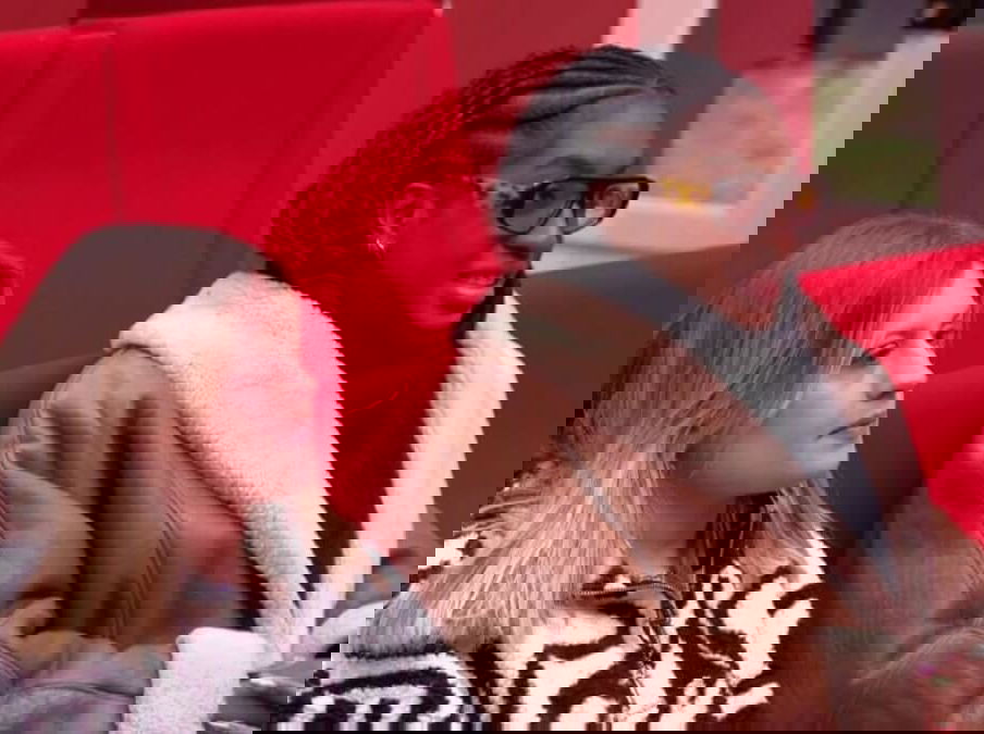 Star Academy : Ebony et Marine ont fait leurs adieux au château... Les internautes émus