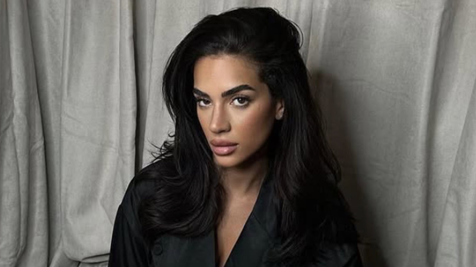 Marwa Merazka S par e De Vincent Queijo La Jeune Femme Prend Une Marwa Merazka S par e De Vincent Queijo La Jeune Femme Prend Une