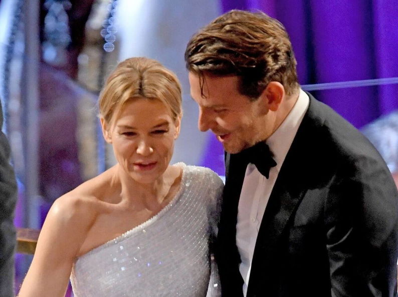 Renée Zellweger et Bradley Cooper, une histoire d’amour inattendue et