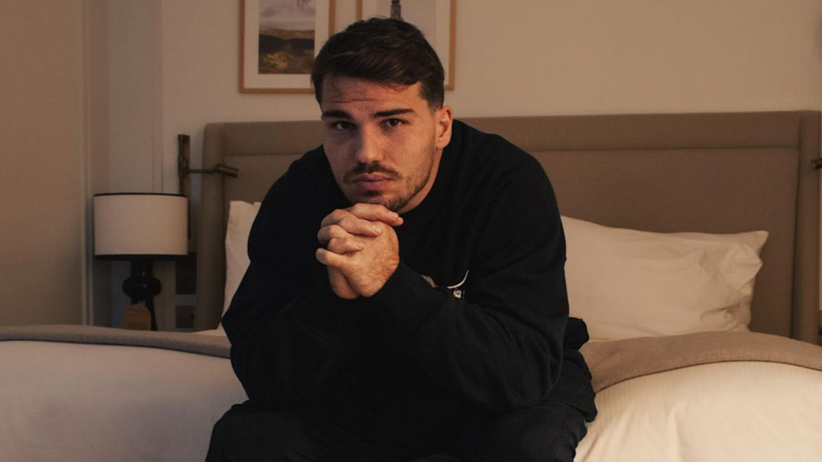 Antoine Dupont sans Iris Mittenaere lors d'un événement important : son absence intrigue