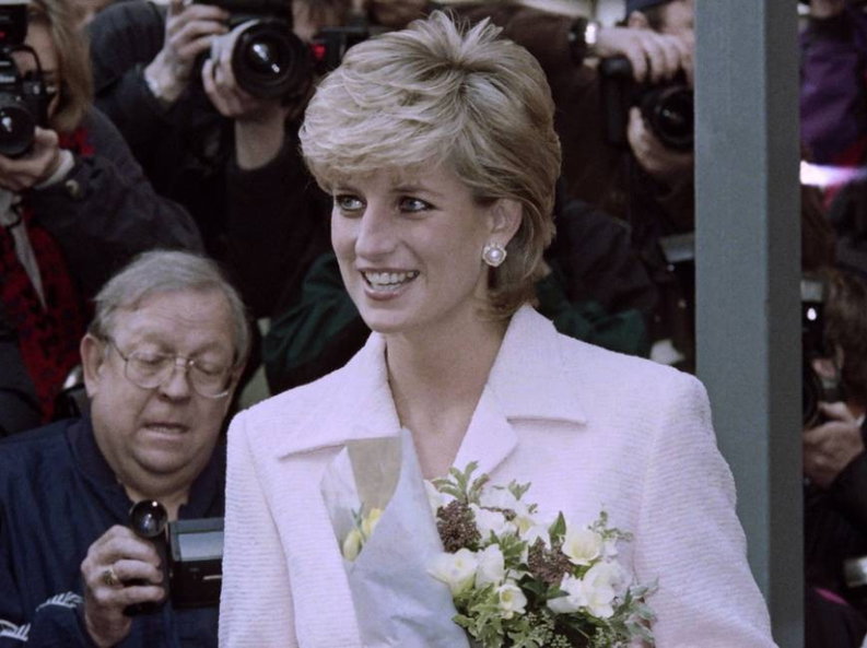 Lady Diana : cette figure de la royauté qui a manqué ses funérailles en ...