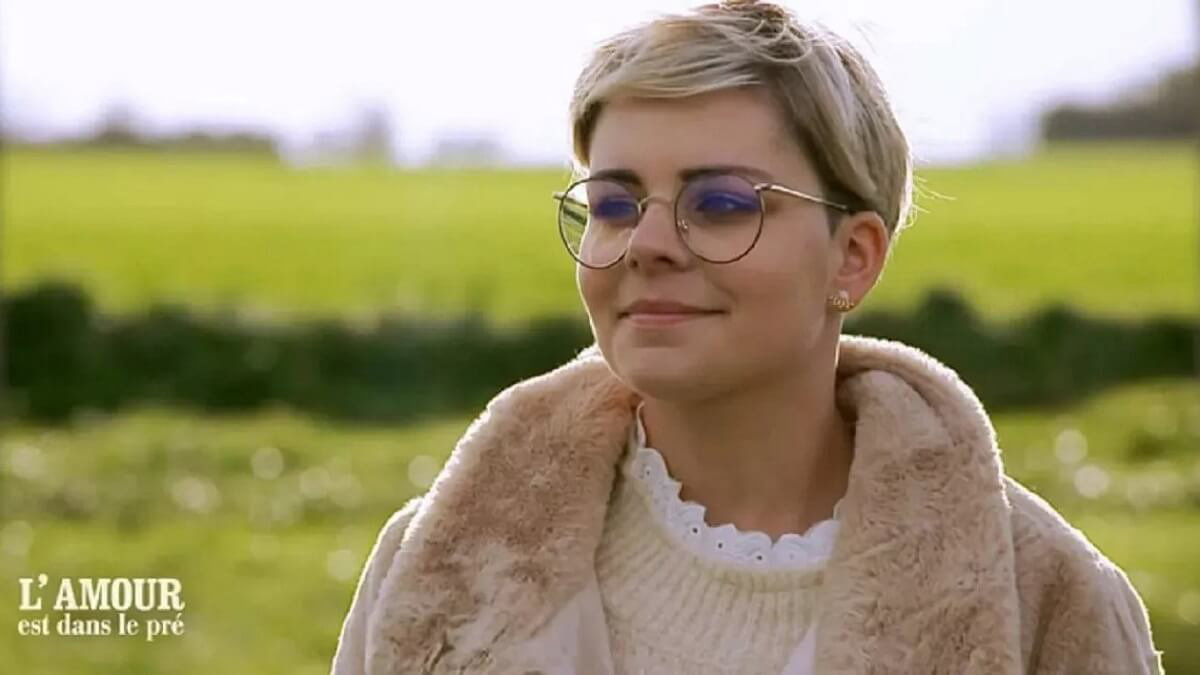 l-amour-est-dans-le-pr-perrine-de-la-saison-18-passe-ses-vacances