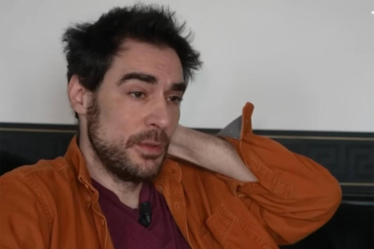 Arnaud Denis Le Com dien Qui R clame L euthanasie Et Porte Plainte Arnaud Denis Le Com dien Qui R clame L euthanasie Et Porte Plainte